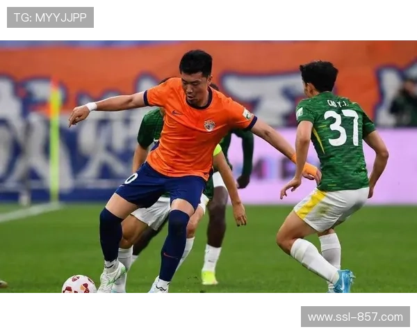 回顾2025赛季中超第28轮：北京国安2-4青岛海牛。